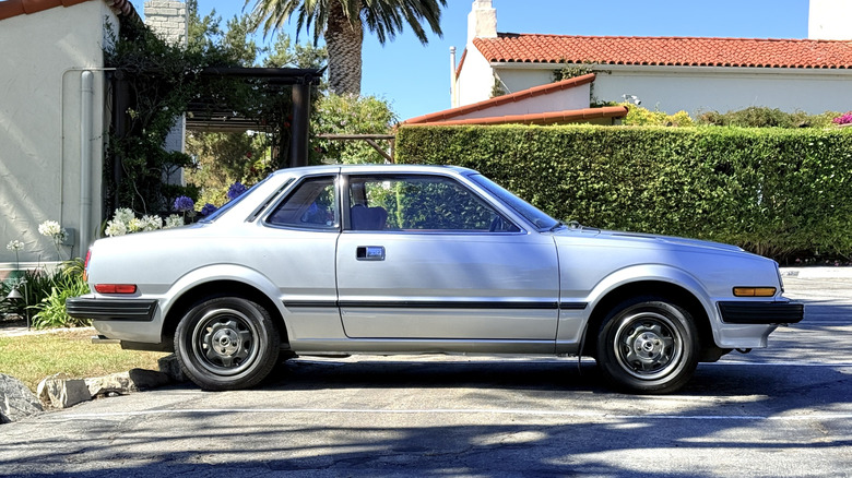 First-generation Honda Prelude side profile