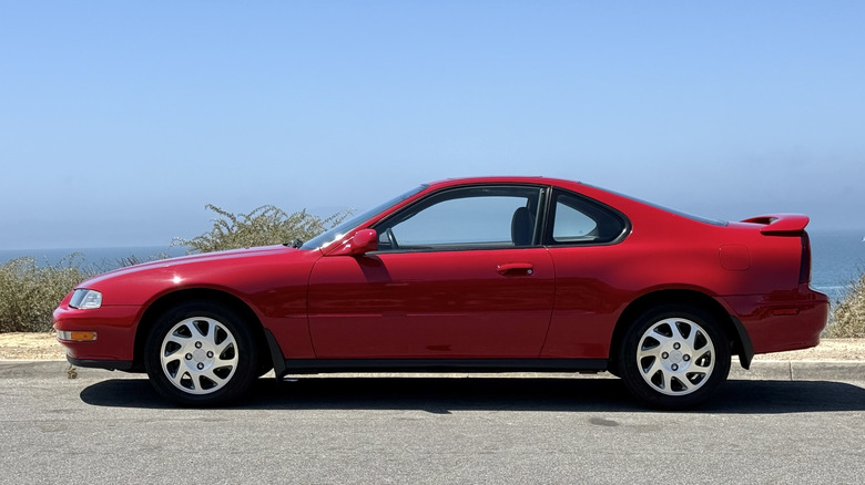 Fourth-generation Honda Prelude side profile