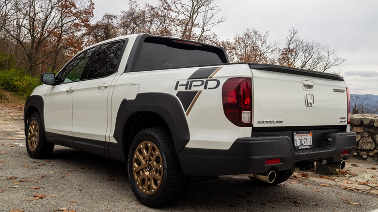 2021 Honda Ridgeline Sport parked
