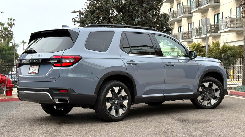 2026 Honda Pilot Elite Rear 3/4