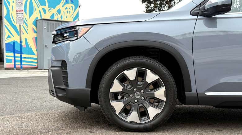 2026 Honda Pilot Elite Front Wheel