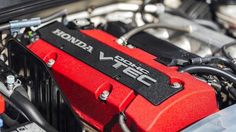 Honda VTEC engine with red cover