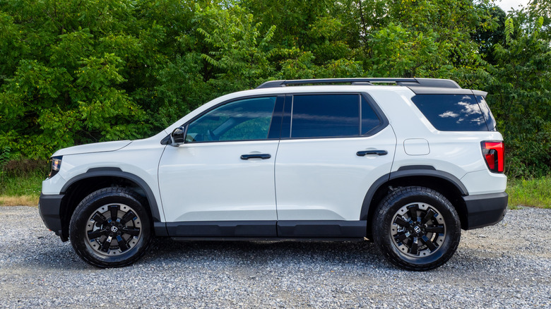 2026 Honda Passport left profile view