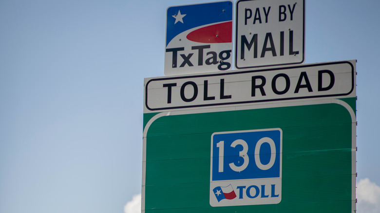 Road sign on Texas State Highway 130.