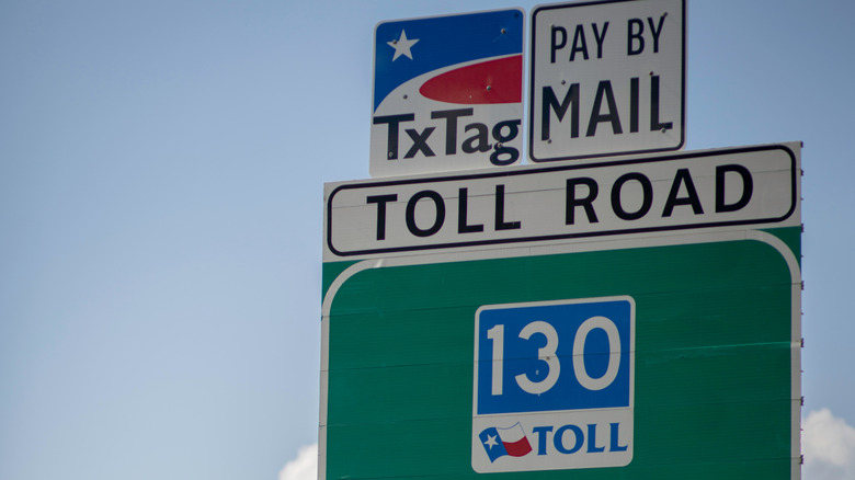 Road sign on Texas State Highway 130.