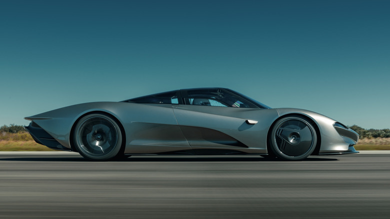 Side view of McLaren Speedtail