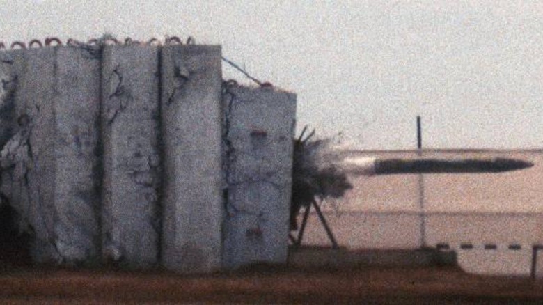 A Penetration test of BLU-122 bunker buster bomb