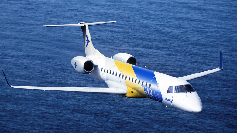 Embraer ERJ-E145-XR in flight