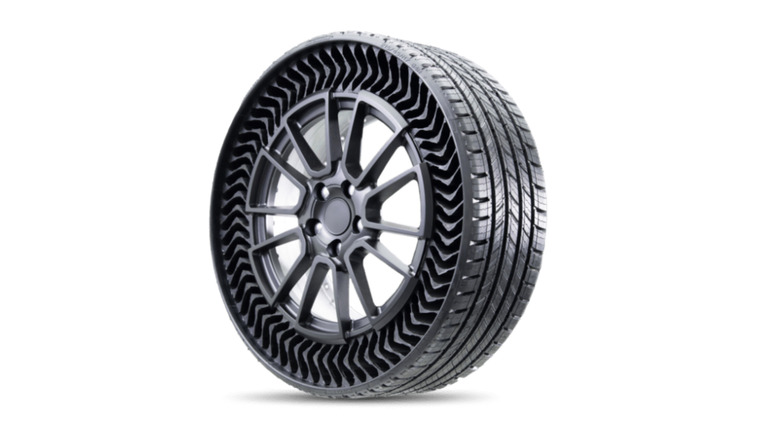 Michelin Uptis airless tire