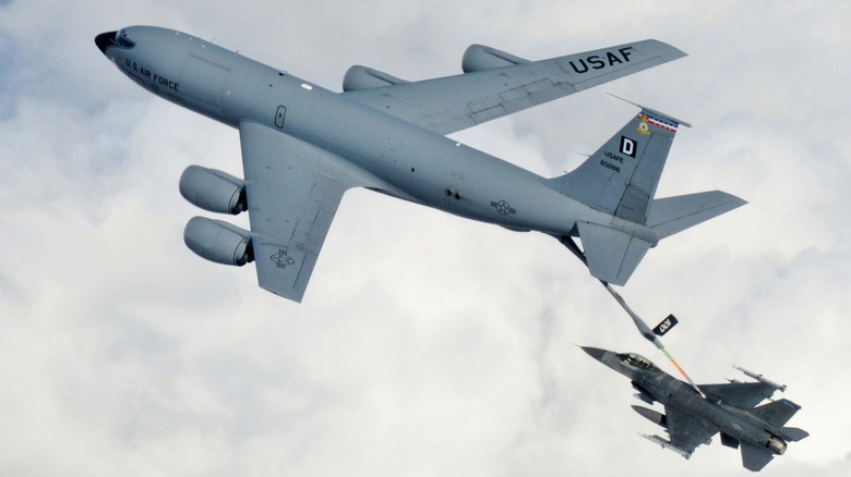 KC-135 refuels an F-16 Fighting Falcon