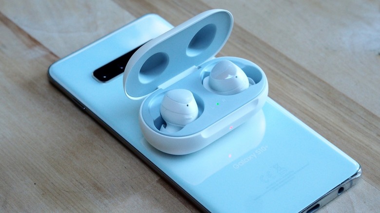 samsung galaxy s10 wireless charge airpod