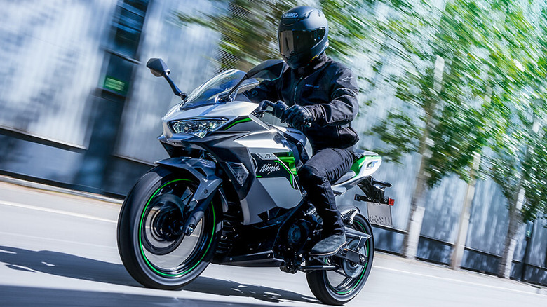 electric kawasaki ninja motorcycle road