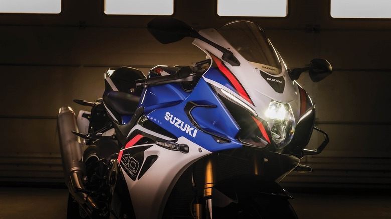 2026 Suzuki GSX-R1000R headlight and winglets