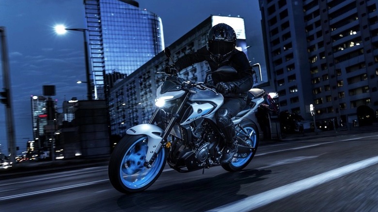 A Yamaha MT-03 cornering