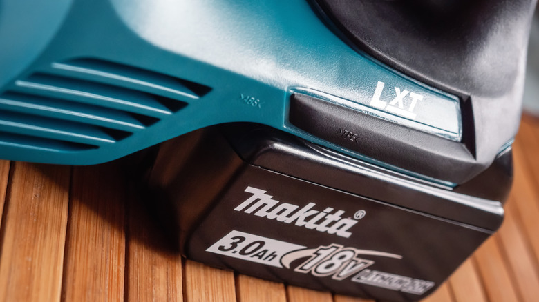 A Makita cordless power tool with 18V LXT battery.