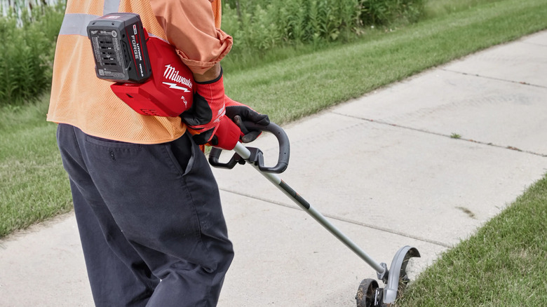 Milwaukee M18 Fuel edger in action