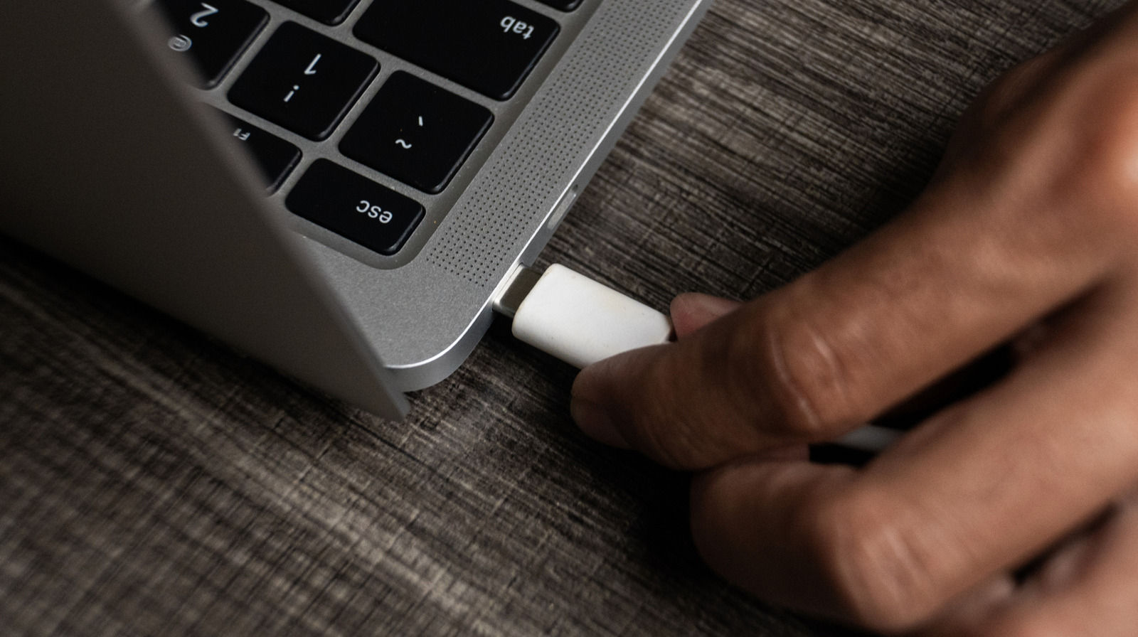 How Many Devices Can One USB Port Handle?