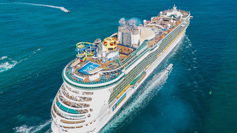 Independence of the Seas crusing in blue seas