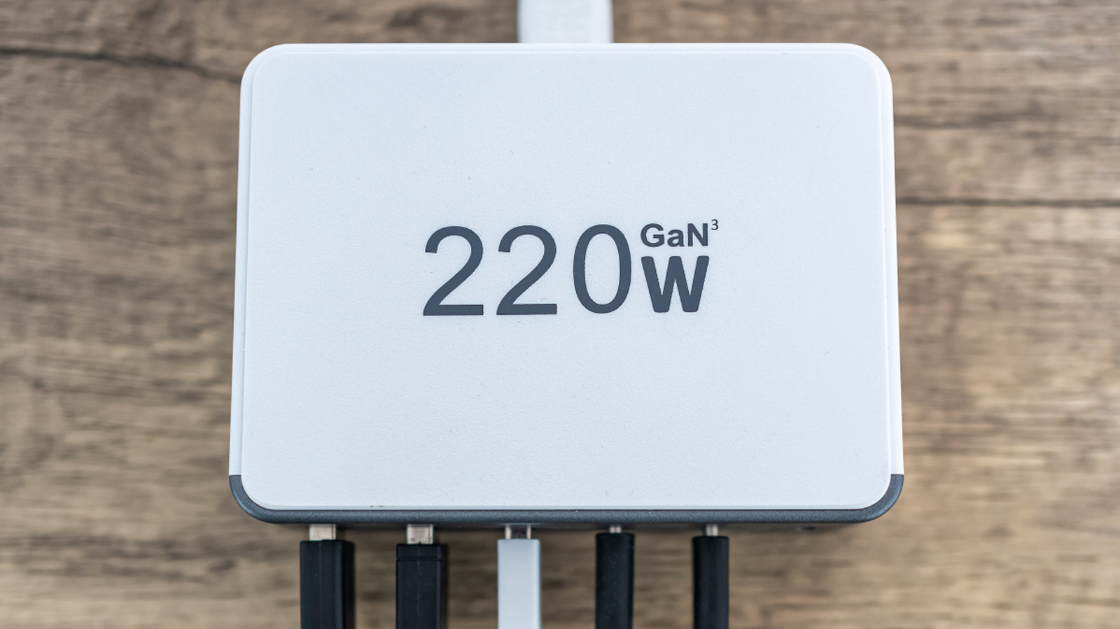 How Many Watts Should A Multiport Charger Have For Optimal Charging Speed?