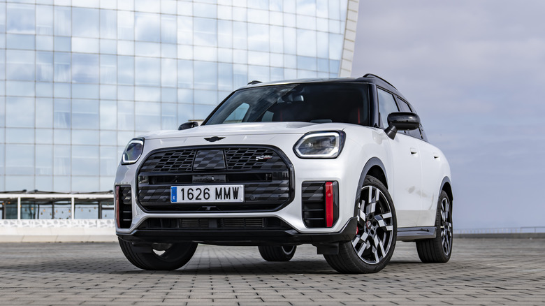 Front shot of a 2025 MINI Countryman JCW