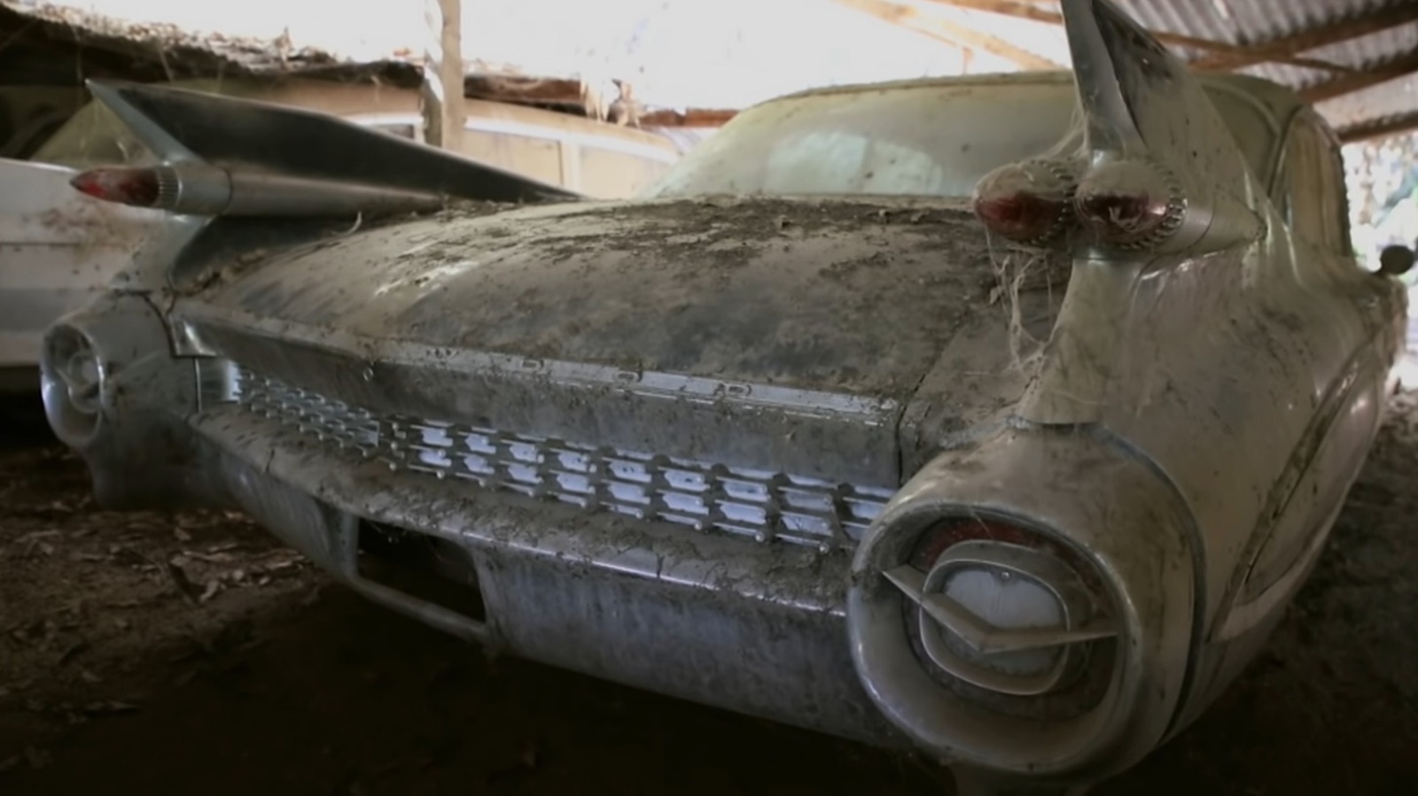 How Much Did American Pickers Pay For A 1959 Cadillac Fleetwood? – SlashGear