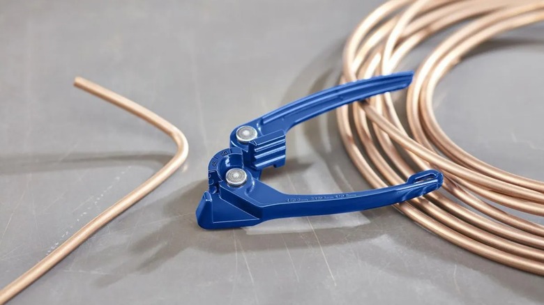 a harbor freight pittsburgh tube bender sitting with some copper tubing