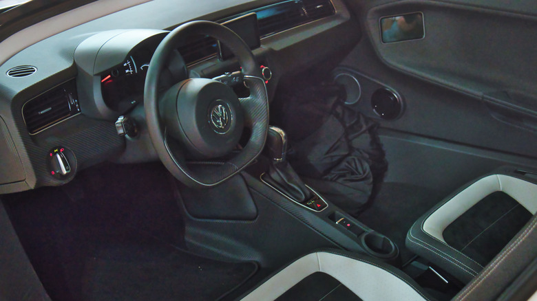 Interior photo of the Volkswagen XL1