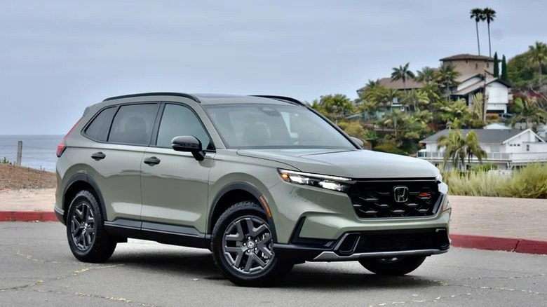 2026 Honda CR-V TrailSport Hybrid front quarter view.