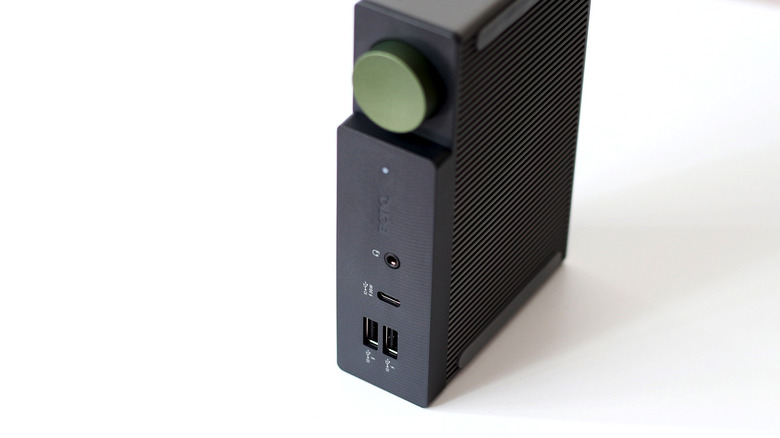 USB ports on a docking station