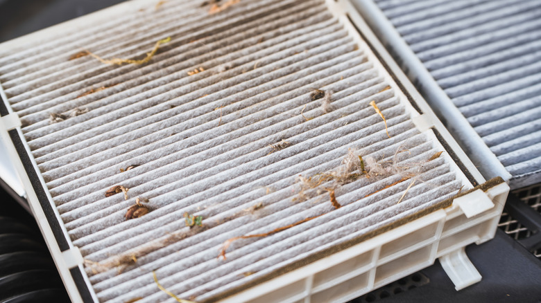 Dirty cabin air filter