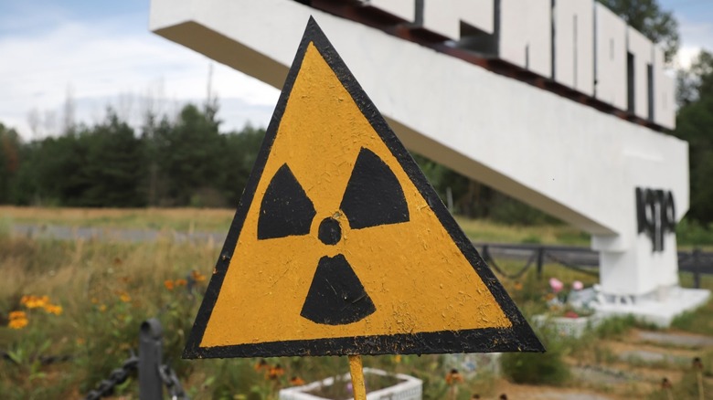 Radioactive warning sign in