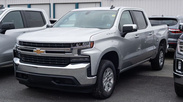 chevy silverado pickup truck