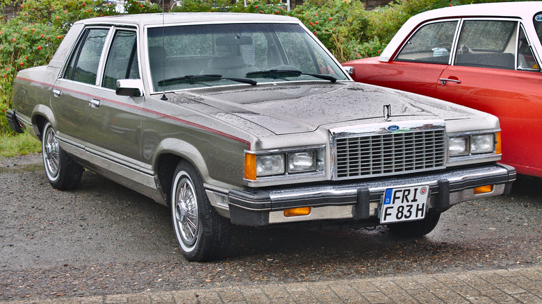 1982 Ford Granada