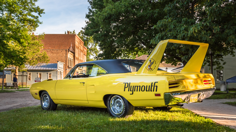 Plymouth Road Runner Superbird on grass