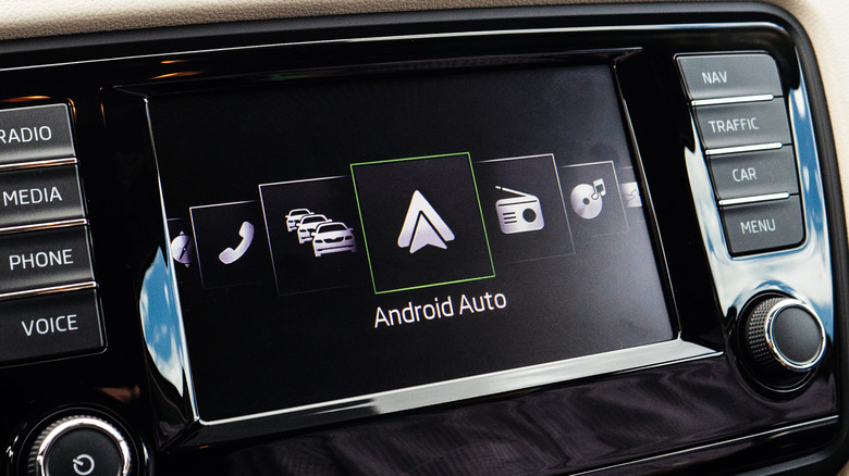 Screens and apps on Android Auto - Android Auto Help