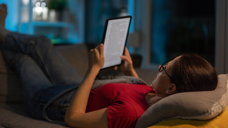 reading kindle