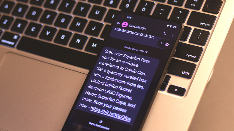 Zoomed in text message on Android