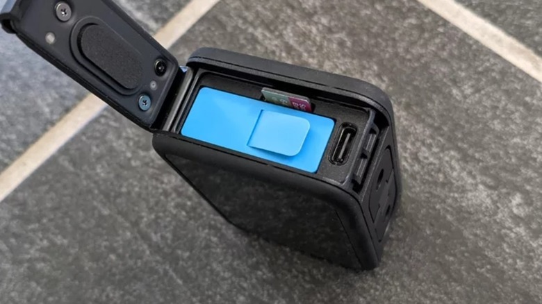 GoPro Hero10 Black battery compartment