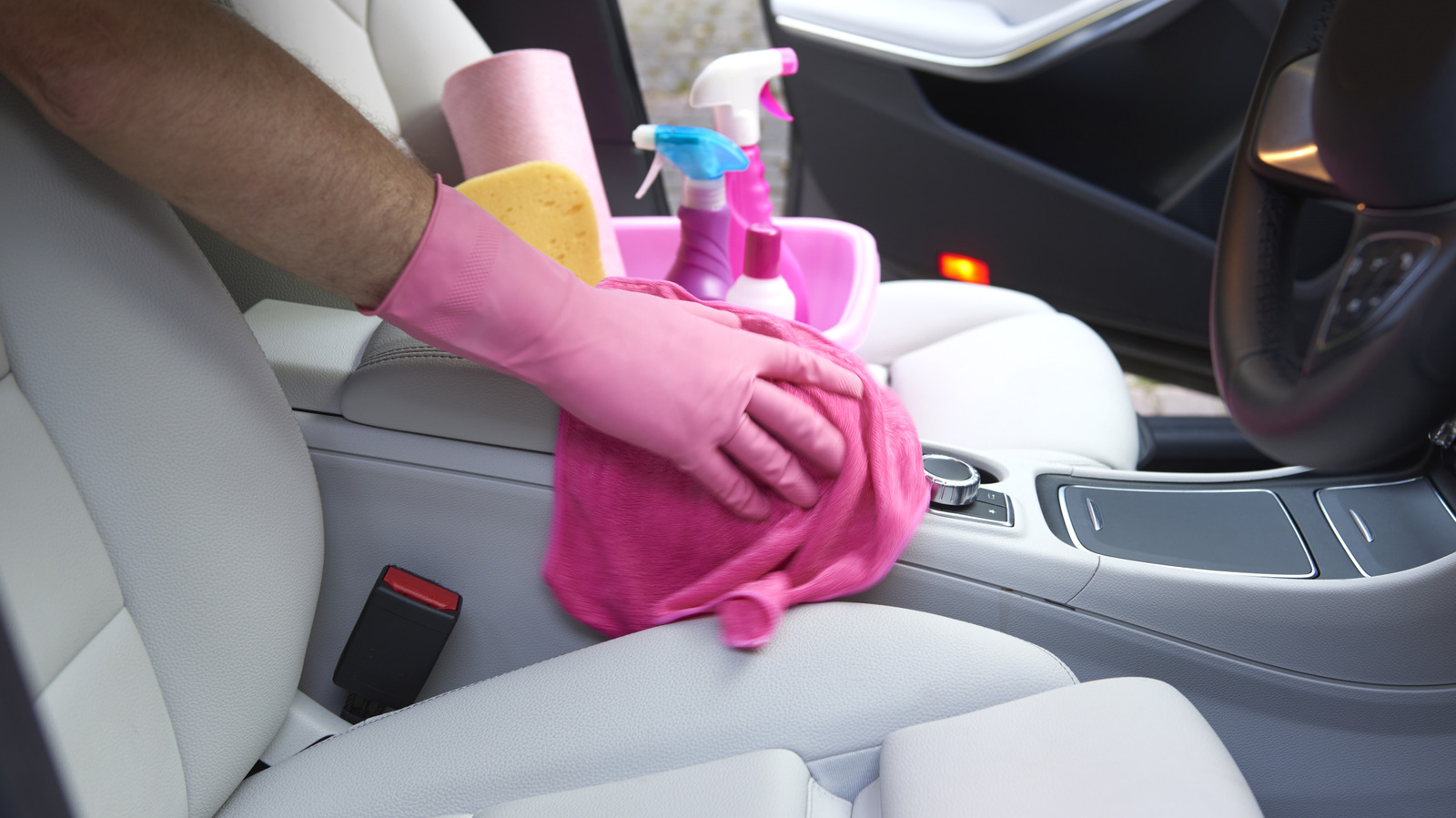 How To Clean Grimy Car Cup Holders