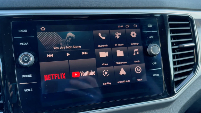 The AutoSky CarPlay Box home screen displayed in a Volkswagen infotainment system