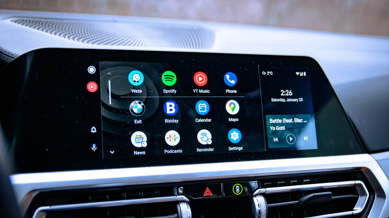 Android Auto apps and widgets