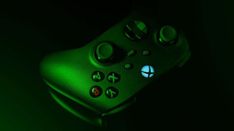 Xbox controller green lighting