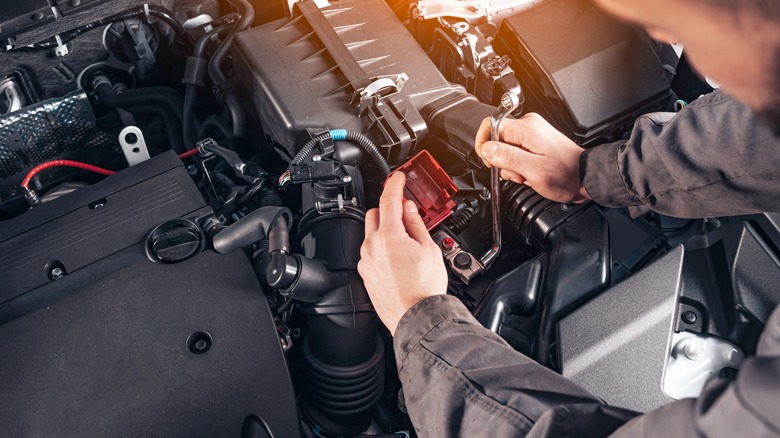 Disconnecting car battery termiinal