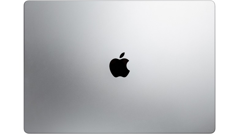 closed macbook