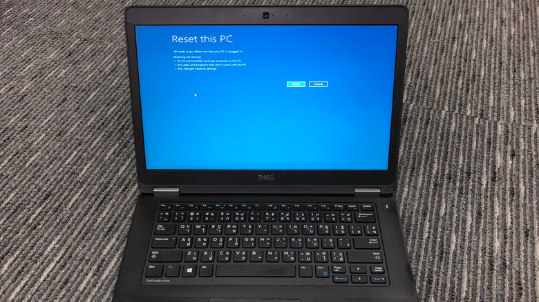 Reset this PC process on Windows Laptop