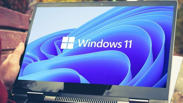 Windows 11 on folding computer