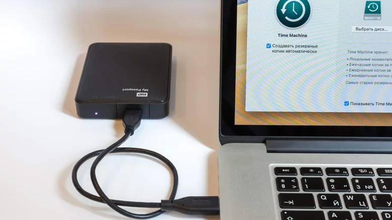 Mac with external hard drive