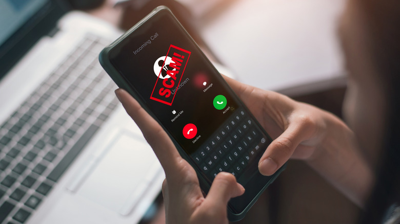 Representation of a risky phone call.
