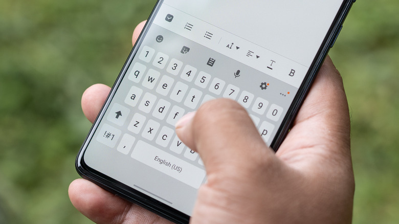Typing on Android phone's keyboard