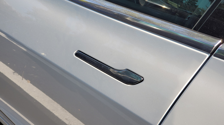 Close up image of a flush door handle